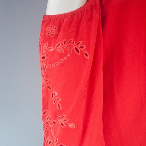 NWT Market & Spruce Red Orange Jaimy Cold Shoulder Embroidered Blouse - Picture 6 of 9